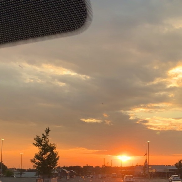 Meet your Posher, Stephanie - Picture 1 of 1